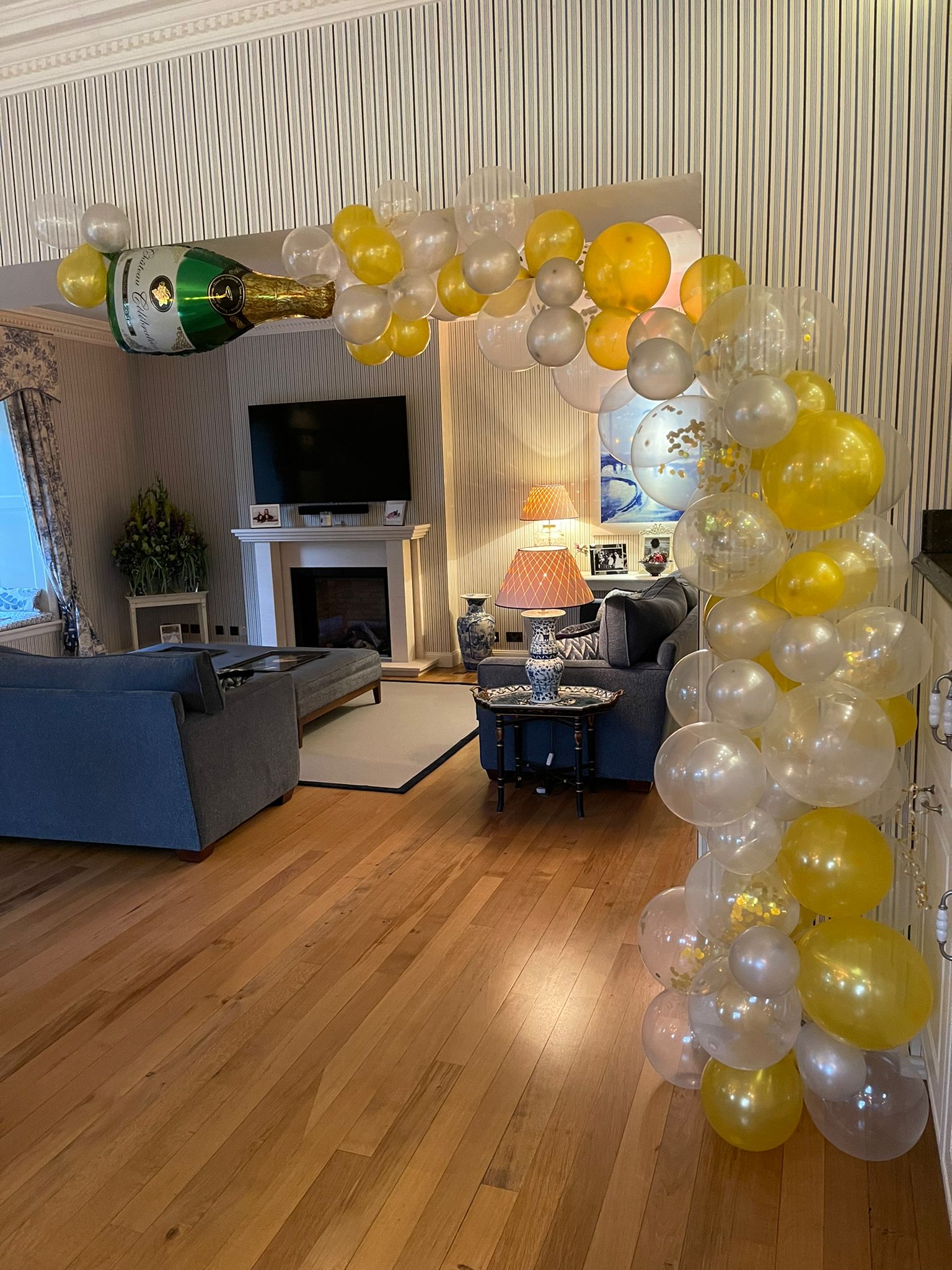 Balloons in the breakfast room
