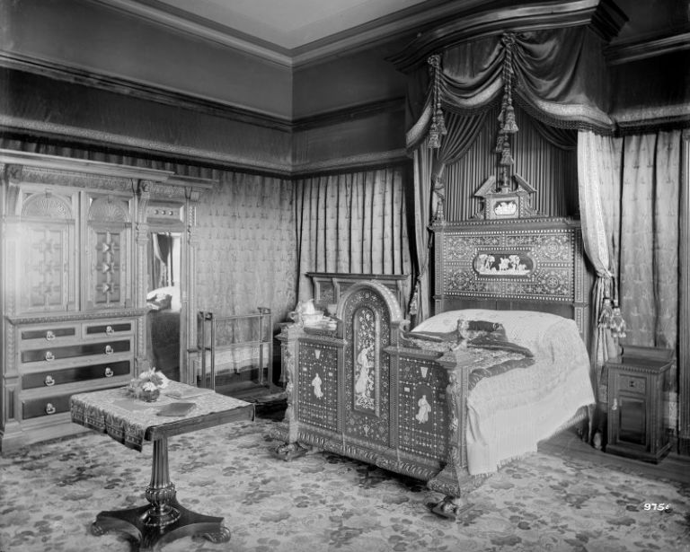 Auchterarder House History